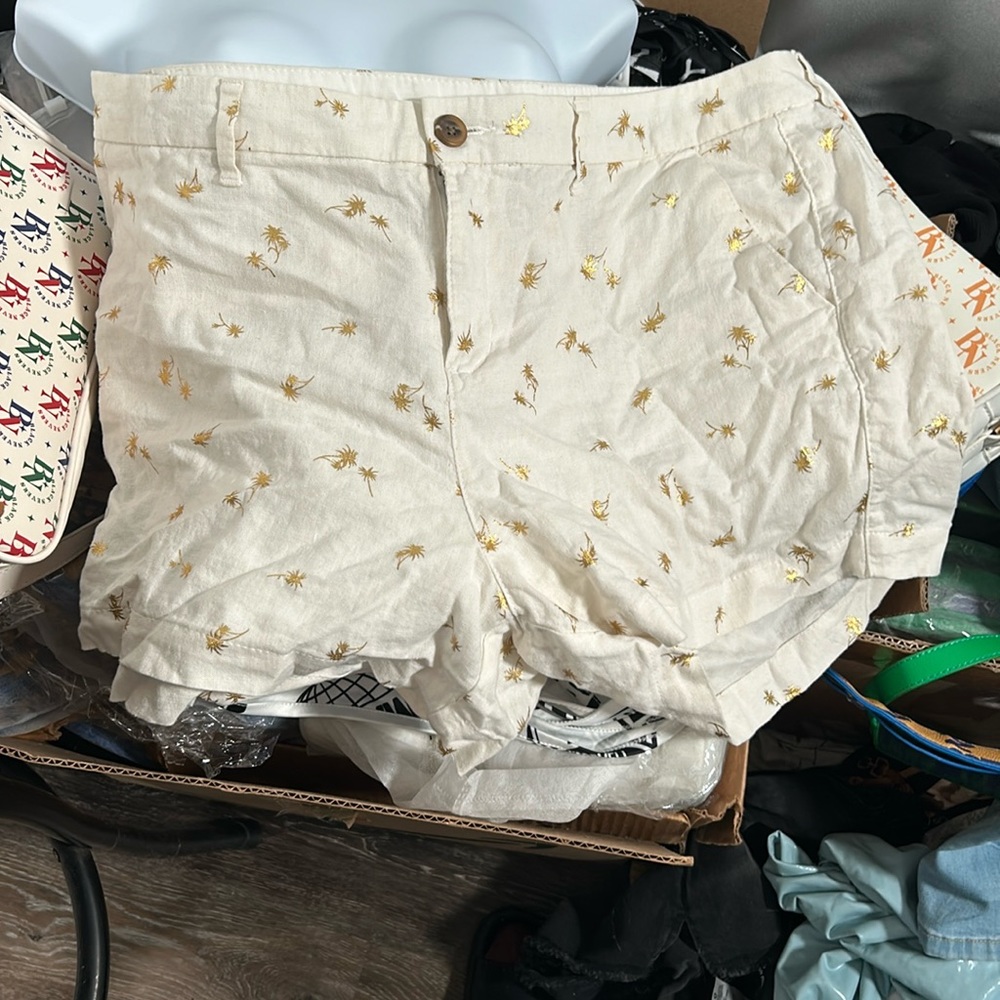 Shorts size 14